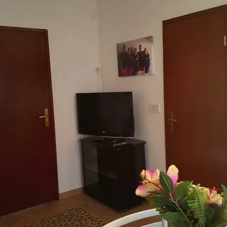 Ghedas Apartamento *